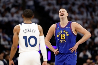 NBA čempionai parodė charakterį – iškaršė kailį "Vilkams" jų pačių girioje, Rytuose – drama Indianapolyje